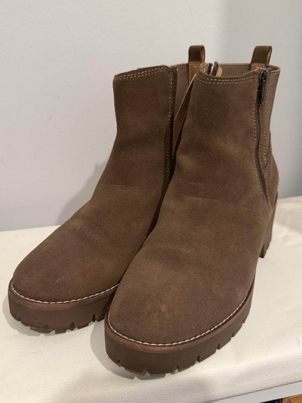 Blondo Damaris tan suede waterproof boots